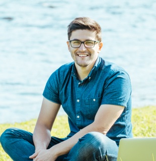 single man LEO, 28 years